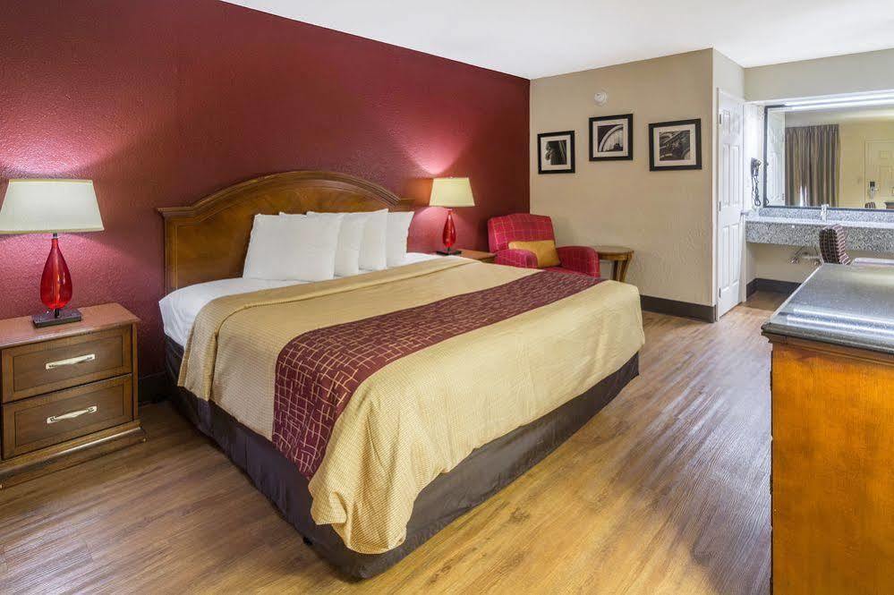 Red Roof Inn Галф Шорс Экстерьер фото